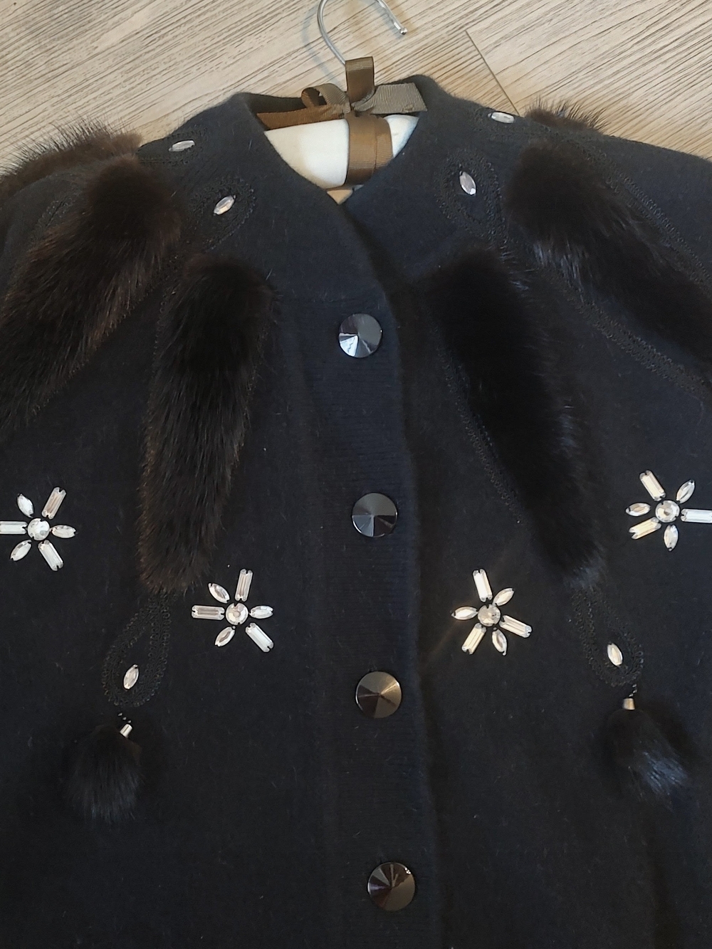 Vintage CARDUCCI Black Lambswool Angora Rhinestone Sweater SZ Medium